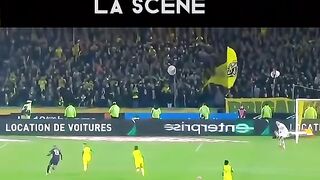 Apres ce match l'arbitre à dimissioné
