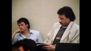 Lionel Richie - Hello (Official Music Video) 3