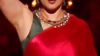 Madhuri dixit ka bohat hi khubsurat dance