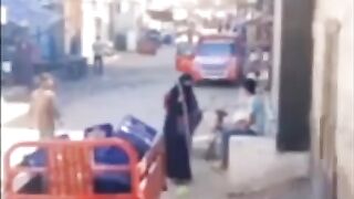 Bache ko kiase aghva kia jata hy dekhye