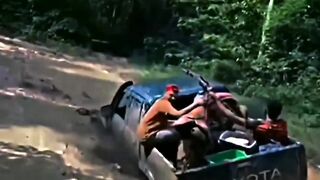 TOYOTA : Build For ARMY