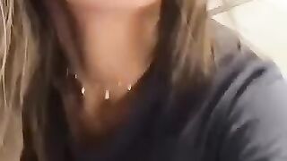 Mia Khalifa  Action