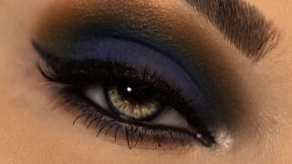 "Mesmerizing Eyes: Mastering the Art of Eye Makeup!"