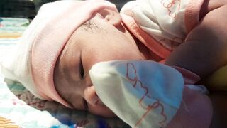Anak mungil barus lahir