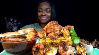 JUICY KING CRAB SEAFOOD BOIL MUKBANG | LOBSTER TAILS SEAFOOD BOIL MUKBANG | ASMR EATING | MUKBANG