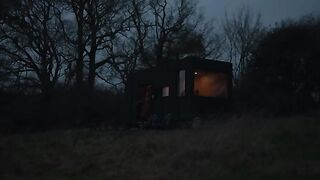 Alone In An Off-Grid Cabin - A Complete Social Media Detox  Rainy slow days in English countryside