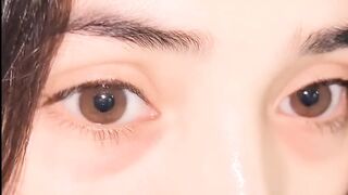 Top eyes sisters