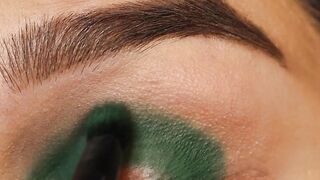 Green Halo Eye Makeup