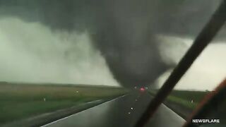 Tornado Videos You Wouldn't Believe if Not Filmed 2