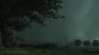 SCARIEST TORNADO EVER ????????????w