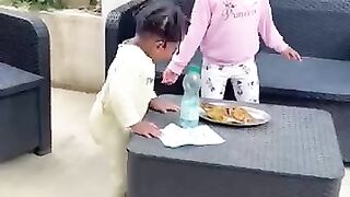 Des bébés turbulents