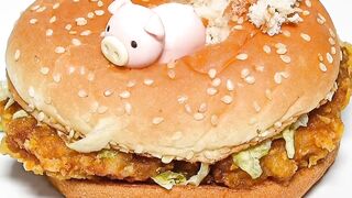 Funny animal eat the burger
