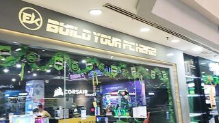 Walking around at very quite mall part 4