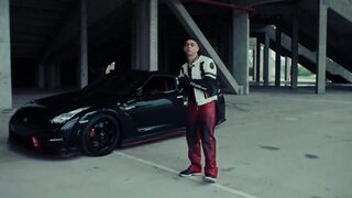 MESITA_ NICKI NICOLE_ EMILIA_ TIAGO PZK - UNA FOTO REMIX (Video Oficial)(720P_HD).