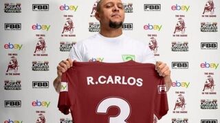 THE RETURN OF ROBERTO CARLOS ON THE FOOTBALL FIELD. HE PLAYED AT BULLBIN THE BARNE UTD
