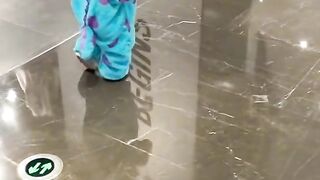 Little baby enjoy this moment ????????????????????????????????