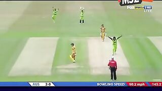 Muhammad Amir destroyed Australian Batting 2010