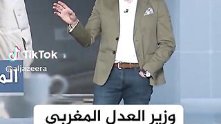 وزير العدل المغربي يثير الجدل فيما يخص الفنادق