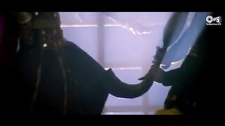 Choli ke Peeche Kya Hai  Khal Nayak  Sanjay Dutt  Madhuri Dixit  Alka Yagnik  Ila Arun