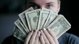 Get paid 7$ to instal apps make money online 2024