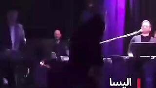 ظهور السا في اسوء اطلالة لها