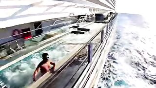 Wonder Sea: Walking _City _On _The_Sea
