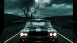 Em uma noite sombria, um carro antigo e macabro