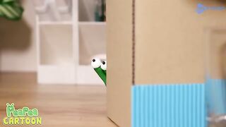 Pea_Pea_Explores_Superhero_Vending_Machine_Toy_-_Kid_Learning_-_PeaPea_Cartoon(360p).
