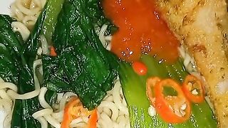 Mie pokcay ceker ayam