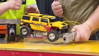 4wd RC Pulling - 2023 RC Truck and Construction show Lebanon Indiana #RC #TruckPulling #CloseCall