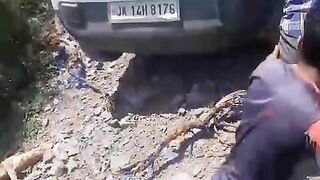 Man nearly throw off the cliff