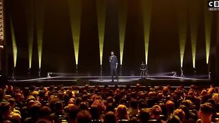 N’jijol met le feu sur scène