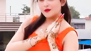 Neehd churahi Meri kis ne oh Sanam tu ne ,,,, orange shirt blue jeans fashion