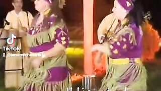 الفنانة فاطمة تاشتوكت