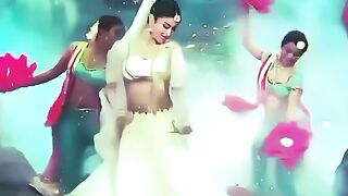 Mouni did 30+ chakras in single shot