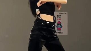 Amazing dance performance #fyp #dance #kpop #gogirl