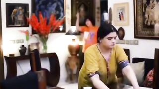 بچے کا آنٹی کے ساتھ چکر