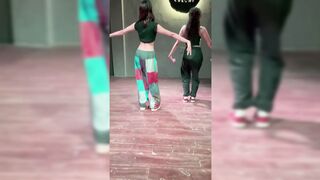 Pakistani Girl Sania Iqbal Dance 3