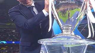 HOW MUCH UCL WOULD RONALDO HAVE IF HE DIDN'T LEAVE MADRID?????????