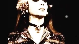 يا سنين اللي رحتي ارجعيلي..