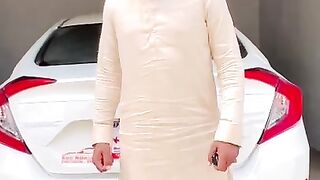 Gari ki Diggy se kon nikal aya eid mobarak sb dosto ko #babar56