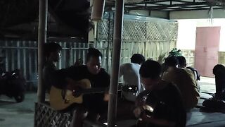 Tongkrongan malam (reggae musik  Canda tawamu )