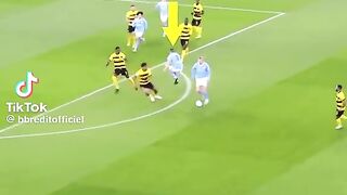 200 IQ FOOTBALL PLAYER