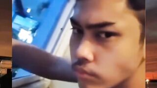 Mau apa bro??