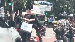 Abangnya capek kali yah????????