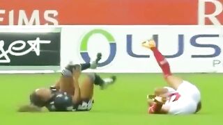 Crazy moment in women's football