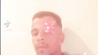 دنيا مزيووونة يا بابا