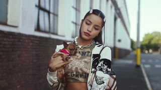 Emilia - cuatro венете (Официальное видео)(720P_HD).