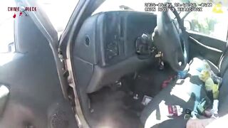Pipe bomb explodes in car during traffic stop