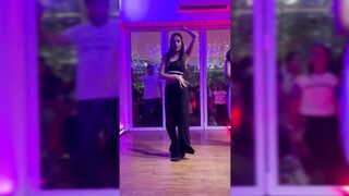 Indian Girl Janhavi Motwani Dance
